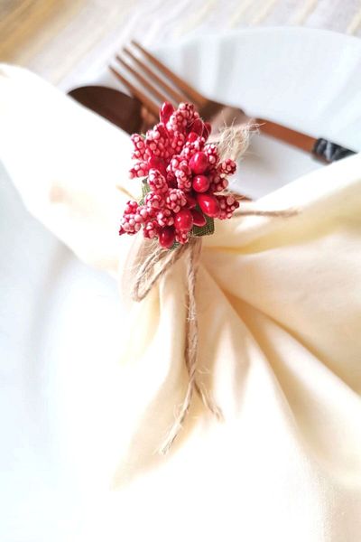 Emtory Home 6 Pieces of Bud Flowering Natural Wooden Napkin Rings