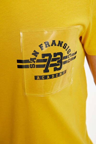 DeFacto Ανδρικό μπλουζάκι με κίτρινο εμπριμέ Extra Slim Fit N3453AZ20SM