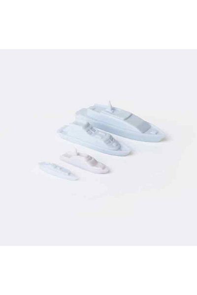 Eshel White Motorbot Yacht Model 1/500 4 Pieces