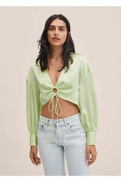 MANGO Woman Kurze Satinbluse