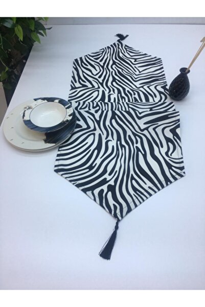 Özlü Hediyelik Eşya Runner  Amerikan Servis Zebra.desen