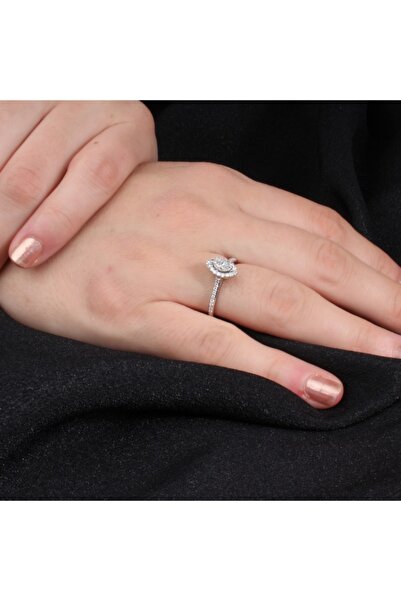 Altınöz Mücevherat Pırlanta Markiz Kesim Kolları Taşlı Beyaz Altın Yüzük