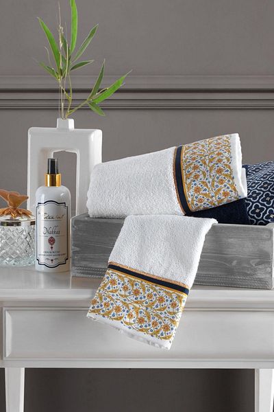 İyi Geceler İstanbul Nakkaş 3-Piece Towel Set Halkapi