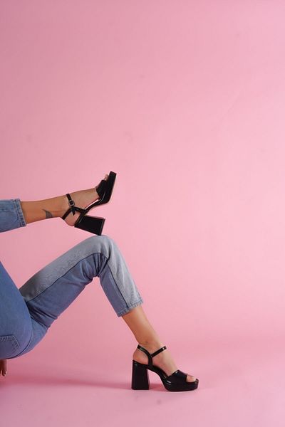 DİVOLYA Fell Black Skin Satin Platform Heeled Casual Shoes