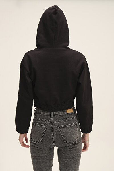 PUNKY CAT Women's Black Hooded Crop Sweatshirt with Fleece Inside