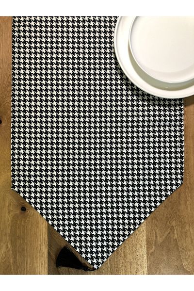 desen izmir American Service, Houndstooth Runner