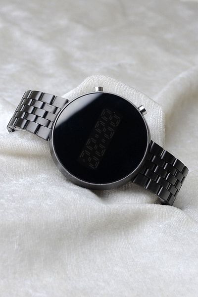 Spectrum Unisex Wristwatch Design