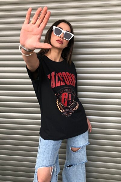 MODAGEN Γυναικείο μπλουζάκι California με εμπριμέ μαύρο oversize