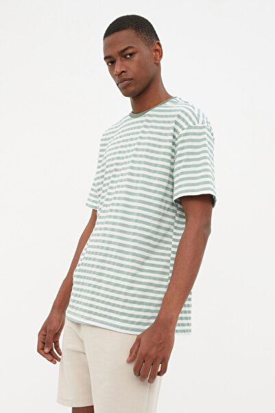 Trendyol Collection Μπλουζάκι με λαιμόκοψη με ρίγες βενζίνης - TMNSS20TS0511