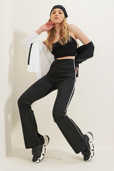 Trend Alaçatı Stili Pantaloni negri din țesătură Skuba cu talie înaltă pentru femei, cu țevi pe laterale ALC-X8046
