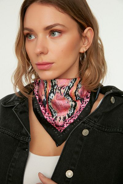 Trendyol Collection Tuch - Rosa - Business