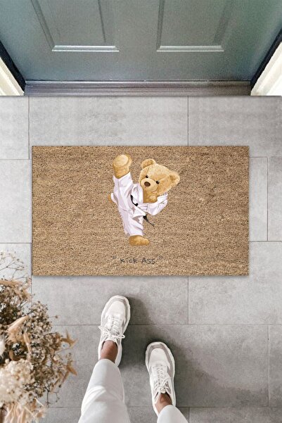 Silkcoat Home سجادة باب أمامية باللون البيج للاستخدام الخارجي والداخلي، ممسحة بنمط دمية دب من Kıck Ass