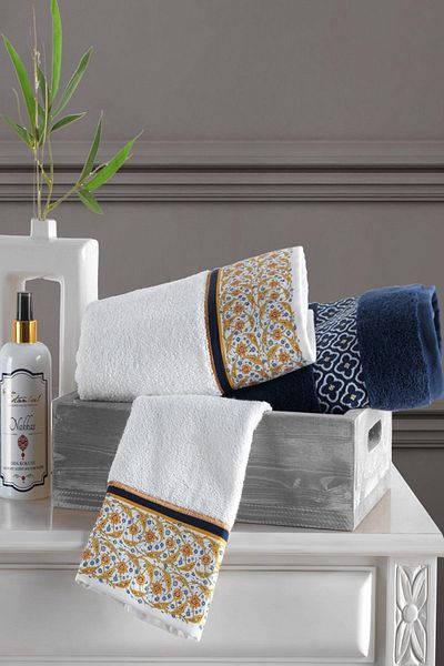 İyi Geceler İstanbul Nakkaş 3-Piece Towel Set Halkapi