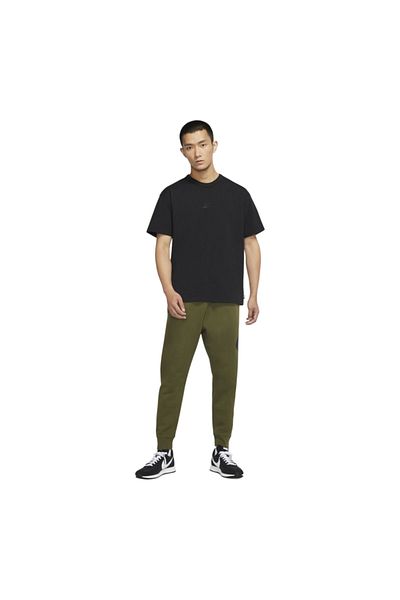 Nike Sportswear Premium Essentials Short-sleeved Men's Black Color T-shirt