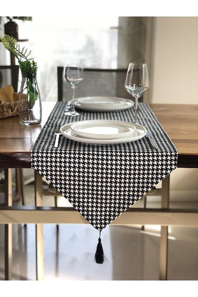 desen izmir American Service, Houndstooth Runner