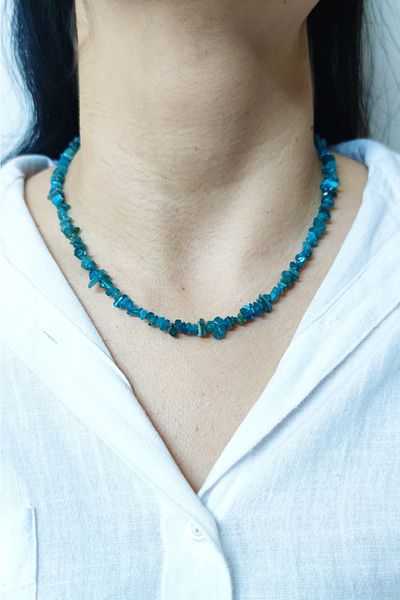 Armis Apatite Natural Cracked Stone Necklace