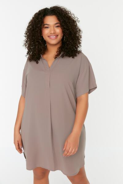 Trendyol Curve Γιακάς πουκαμίσου βιζόν Φόρεμα υφαντό με μακριά πλάτη TBBSS22EL2968