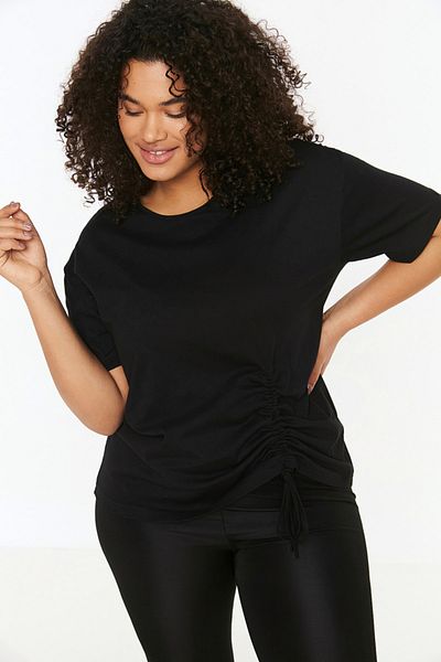 Trendyol Curve 100% pamut fekete póló - TBBSS22TS2293, Gather Detail