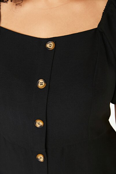 Trendyol Curve Fekete szőtt elöl gombos ruha TBBSS22EL1673