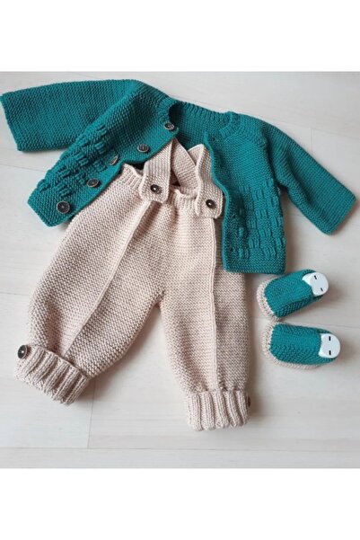 Tozpembebaby Knitted Baby Set