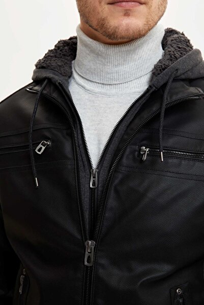 DeFacto Erkek Siyah Slim Fit Kapüşonlu İçi Yumuşak Tüylü Suni Deri Mont N9693AZ20WN