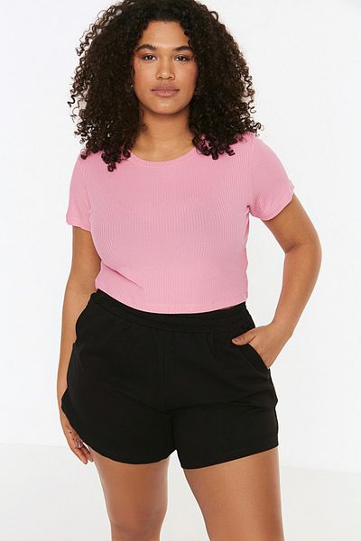 Trendyol Curve Plus Size Dusty Rose Crop T-Shirt mit Rundhalsausschnitt – TBBSS22TS2107