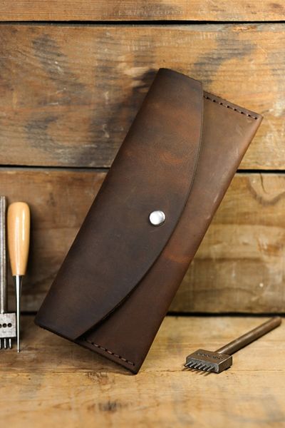 New Coast Leather 1900's Дамски кафяв, ръчно изработен кожен портфейл от естествена кожа