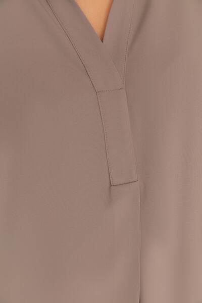 Trendyol Curve Γιακάς πουκαμίσου βιζόν Φόρεμα υφαντό με μακριά πλάτη TBBSS22EL2968