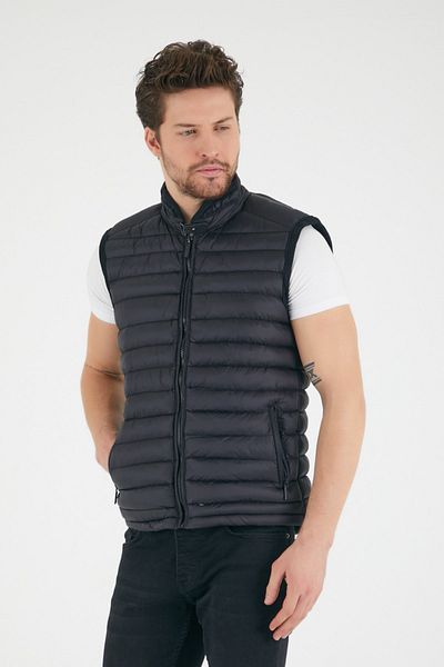 çerme Men's Slim Fit Puffer Vest Black Ç12