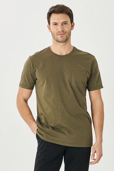 AC&Co / Altınyıldız Classics Pánské tričko úzkého střihu v khaki střihu, 100% bavlna, s výstřihem a výstřihem