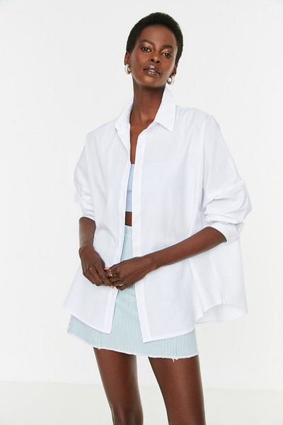 Trendyol Collection Ecrufarbenes Oversize-Hemd aus Baumwolle – weite Passform, gewebt, TWOSS22GO0669