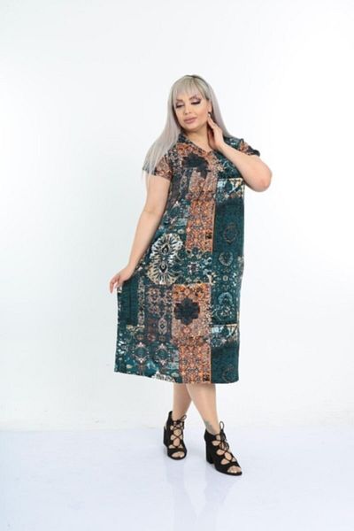 Hazinedan Κοντομάνικο φόρεμα με έθνικ σχέδιο Lycra Plus Size