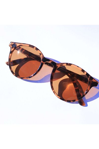 LOOKUP Women's Sunglasses - Stylish and Comfortable Design