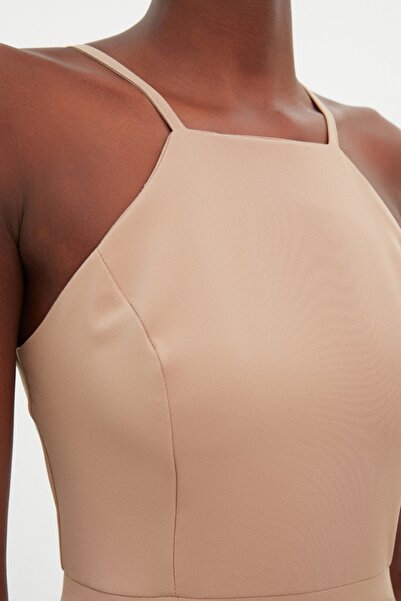 Trendyol Collection Tkané šaty s hnědým tkaným páskem TWOSS19BB0501