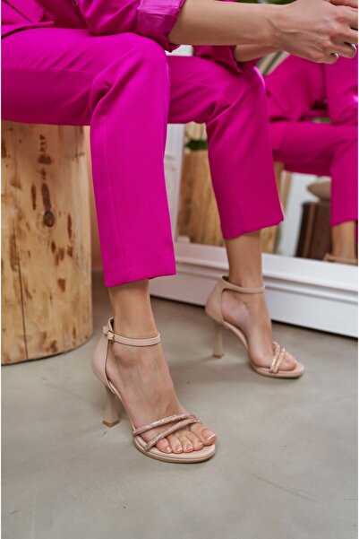 ANGELİNA JONES Γυναικεία βραδινά παπούτσια με τακούνι Kasia με λεπτομέρεια απ...