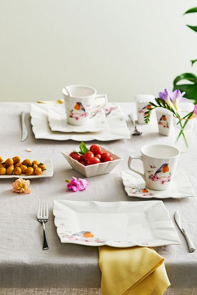 Emsan Red Neck 32 Piece Breakfast/Serving Set for 6 Persons