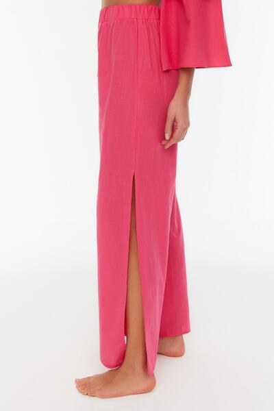 Trendyol Collection Rózsaszín vászon texturált hasított strandnadrág TBESS21PL0493