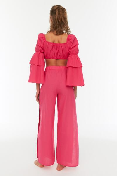 Trendyol Collection Rózsaszín vászon texturált hasított strandnadrág TBESS21PL0493