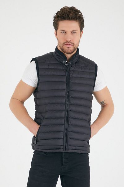 çerme Men's Slim Fit Puffer Vest Black Ç12