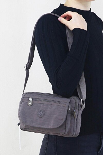 Depoms Vizon Kadın Çapraz Askılı Postacı Omuz Çantası Krinkıl Kumaş Çok Bölme...