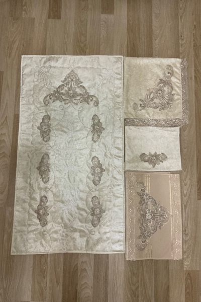 Çalışkan Çeyiz Evi Комплект от 4 кадифени молитвени килима Dowry от 4 кадифени молитвени килима