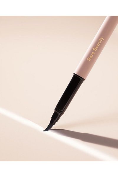 Rare Beauty Perfect Strokes Matte Liquid Eyeliner Pinkestcosmetics