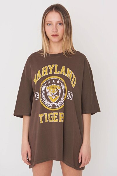 Machetta Μπλουζάκι με στάμπα Oversize καφέ