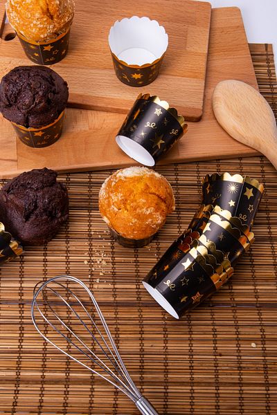 Huzur Party Store Gold Gilded Black 12-Piece Cake Mold Star Confetti Detailed 6.5x5 Cm Muffin That Does Not Disintegrate in the Oven
