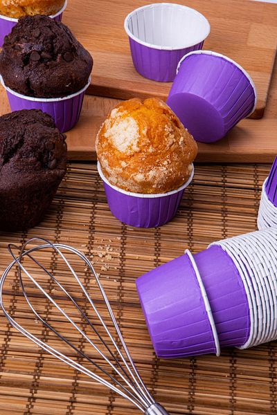 Huzur Party Store Purple 50-Piece Cake Mold, 7x3.5 Cm Cake Container that Does Not Disintegrate in the Oven, Muffin Mold, Cupcake Stand Capsule