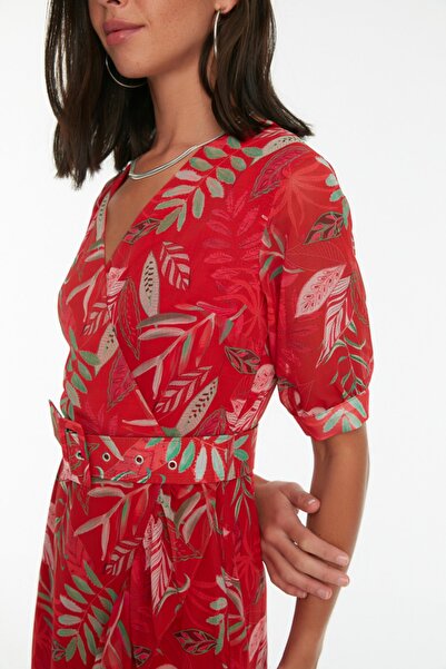 Trendyol Collection Gránátalma virág duplasoros gallér mintás korcsolyázó/övnyitó Midi bélelt szőtt ruha TWOSS21EL2141