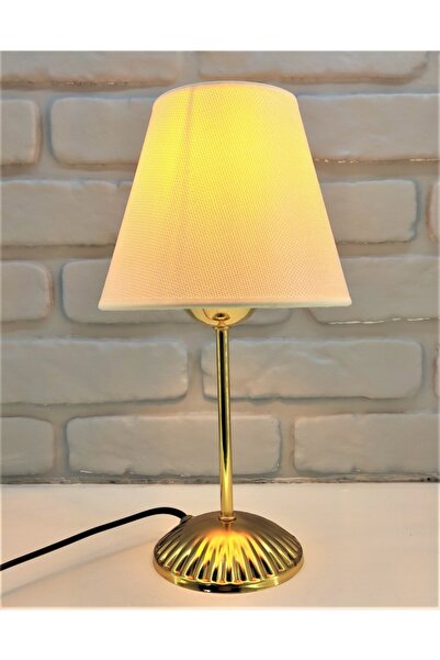 365GUNSERİSONU مصباح طاولة عاكس الضوء مصنوع من المعدن المطلي بالذهب على شكل بحيرة مع قبعة من القماش باللون الكريمي الفاتح