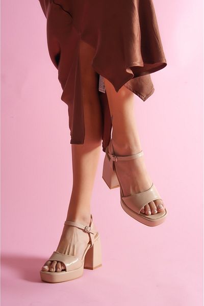 DİVOLYA Pantofi casual cu toc cu platformă din satin Fell Nude Skin