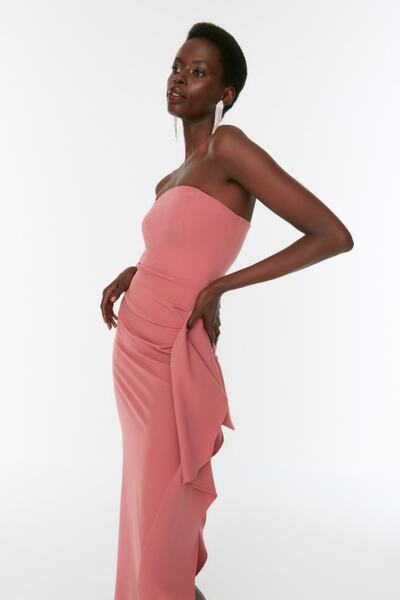 Trendyol Collection Λεπτομερές μακρύ βραδινό φόρεμα Rose Dried Flounce TPRSS22AE0078