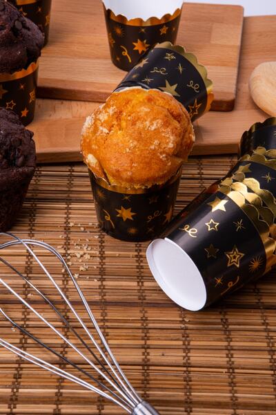 Huzur Party Store Gold Gilded Black 12-Piece Cake Mold Star Confetti Detailed 6.5x5 Cm Muffin That Does Not Disintegrate in the Oven